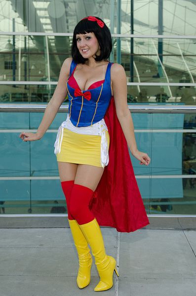 Cosplay Makes Hot Girls Even Hotter