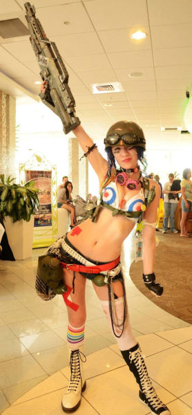 Cosplay Makes Hot Girls Even Hotter