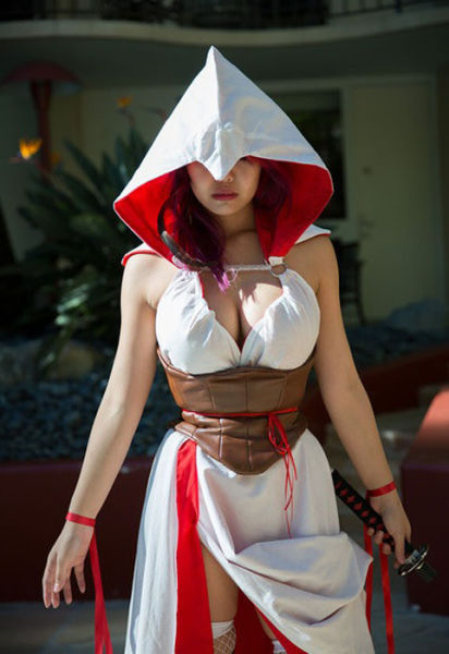Cosplay Makes Hot Girls Even Hotter