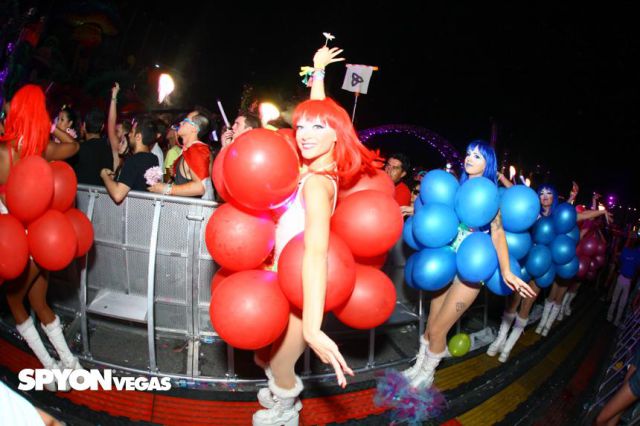 The Electrifying Ladies of the Electronic Daisy Festival in Las Vegas