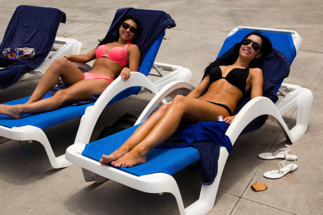 It Doesn’t Get Better Than Cheerleaders in Swimsuits