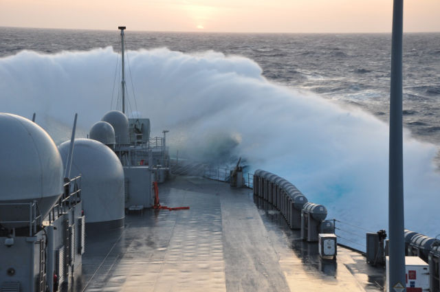 Great Photos of Navy Ships in the Middle of the Ocean
