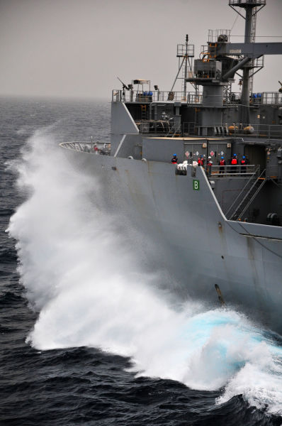 Great Photos of Navy Ships in the Middle of the Ocean