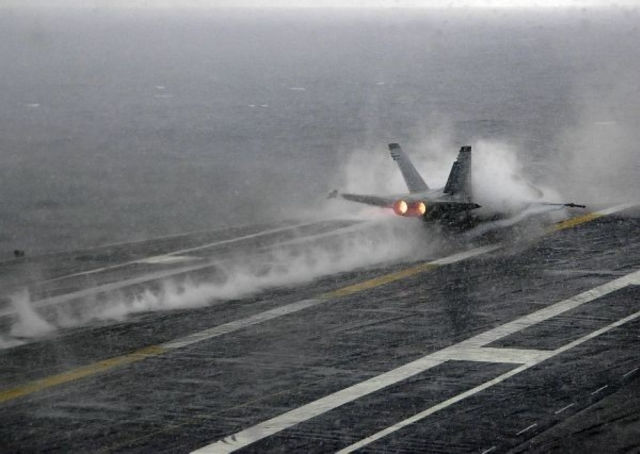 Great Photos of Navy Ships in the Middle of the Ocean