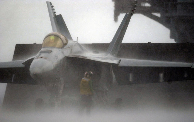 Great Photos of Navy Ships in the Middle of the Ocean