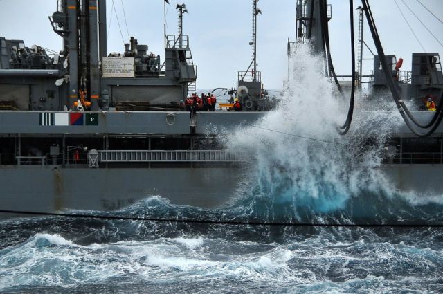 Great Photos of Navy Ships in the Middle of the Ocean