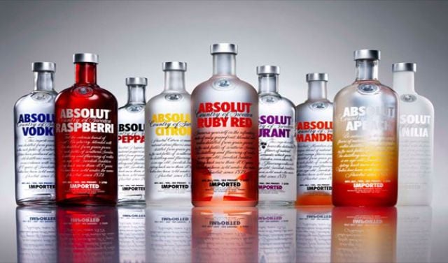 Bizarre Food Etiquette Rules You Need to Know