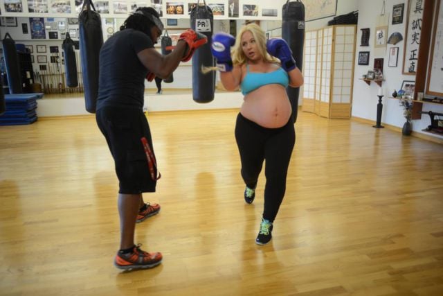 This Kickboxing Queen Doesn’t Stop for Anything