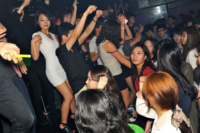 The Sexy Debauchery That Happens Inside South Korean Night Clubs