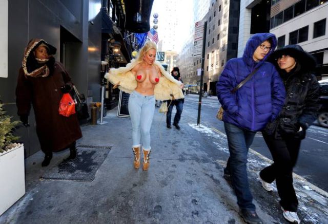 Reality Star, Coco, Puts Her Boobs on Display