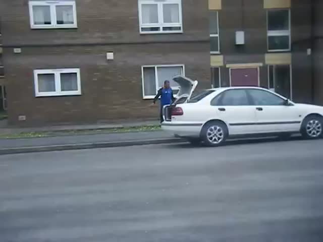 Extreme Pizza Delivery (VIDEO)