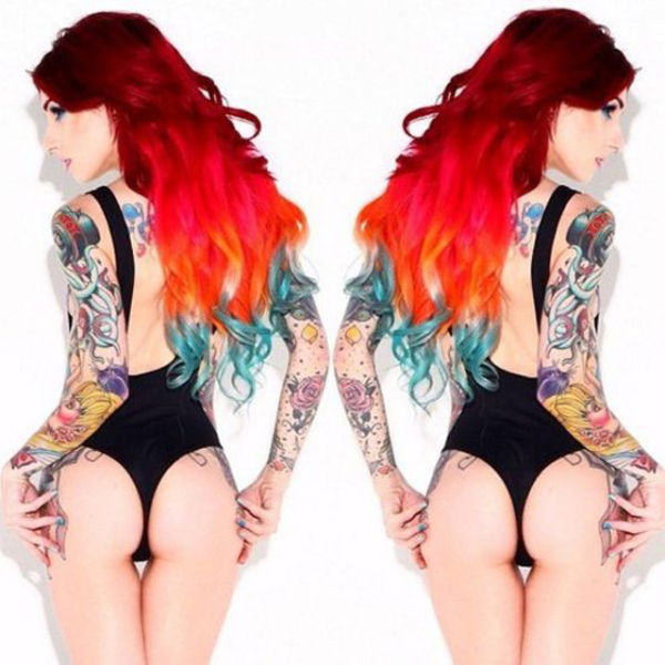 Tattoo Lovers Gather around for Epic Body Art