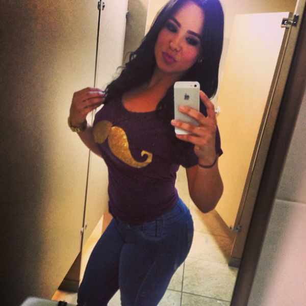 Girls with Killer Curves