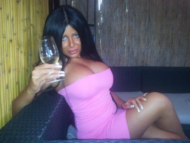 Queens of Disastrous Plastic Surgeries