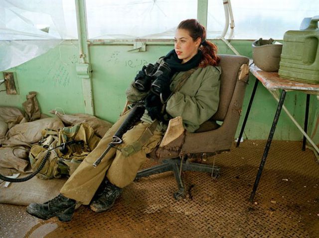 Some of the Hot Israeli Girls in Arms