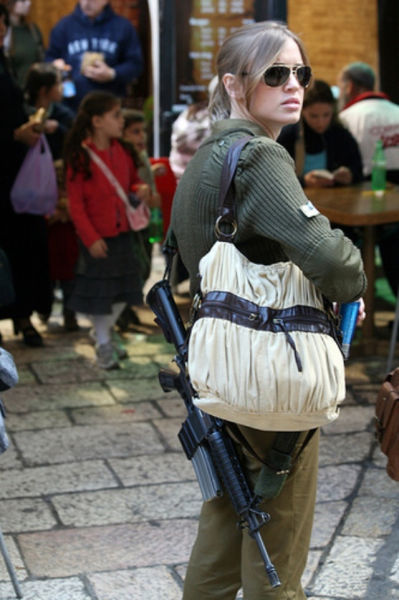 Some of the Hot Israeli Girls in Arms