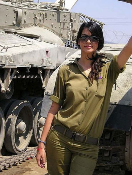 Some of the Hot Israeli Girls in Arms
