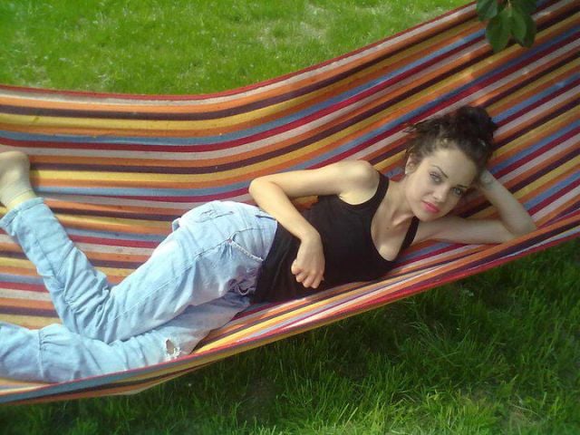 Hot Girls Rock Out with Their Denims On