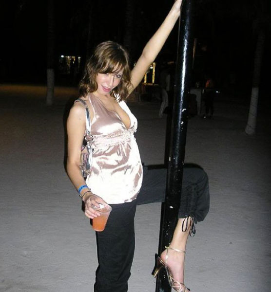 When Girls Get Drunk They All Wanna Pole Dancing