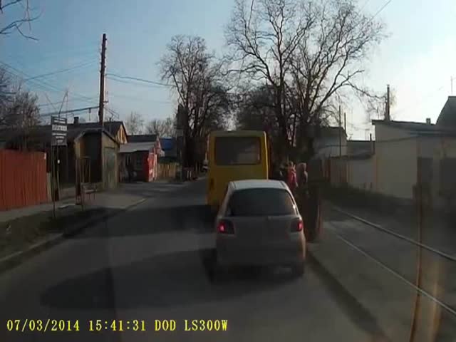 Running Blindly Across the Street with a Tin of Paint (VIDEO)