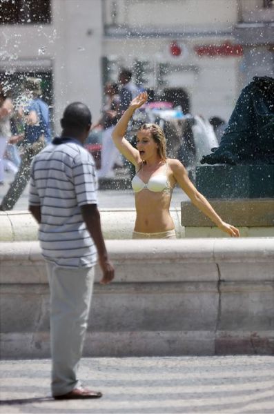 Sexy Chicks Just Doing Their Thing on the Streets