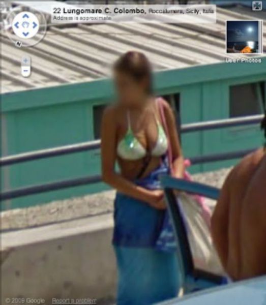 Sexy Ladies Get Caught on Google Street View