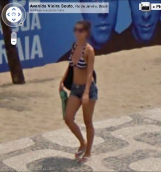 Sexy Ladies Get Caught on Google Street View