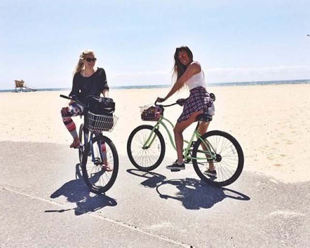 Bike Riding Babes Deserve Two Thumbs Up