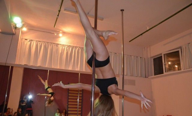Pole Dancing Girls are Both Fit and Sexy