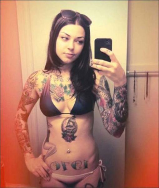 Sexy Girls Who Like Ink