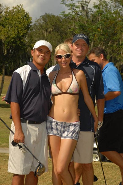 Girls Looking Gorgeous Playing Golf