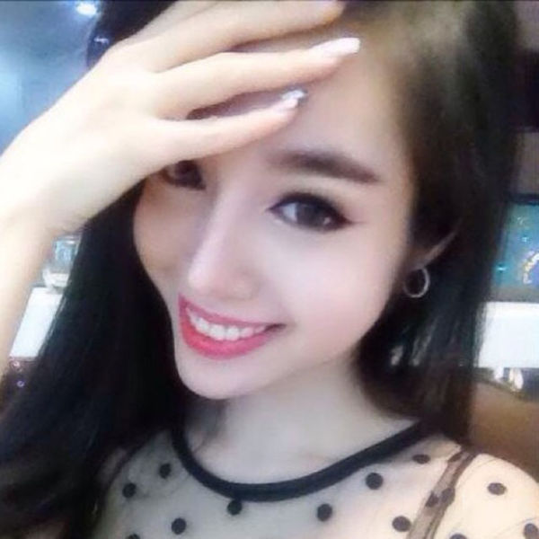 This Cute Vietnamese Model Still Looks Like a Teenager
