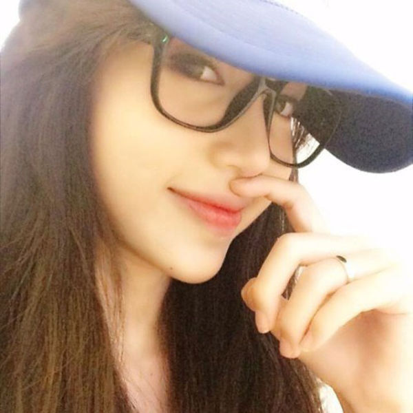 This Cute Vietnamese Model Still Looks Like a Teenager