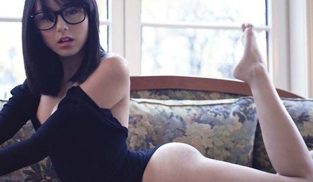 Girls Who Show How Sexy Glasses Can Be