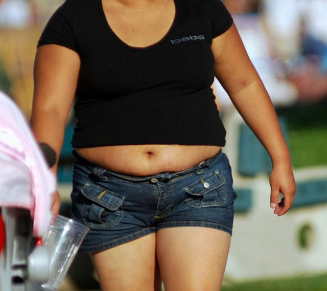 These Ladies Make the Most of Their Muffin-Tops
