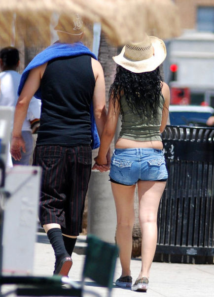 These Ladies Make the Most of Their Muffin-Tops