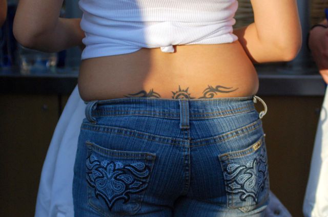 These Ladies Make the Most of Their Muffin-Tops