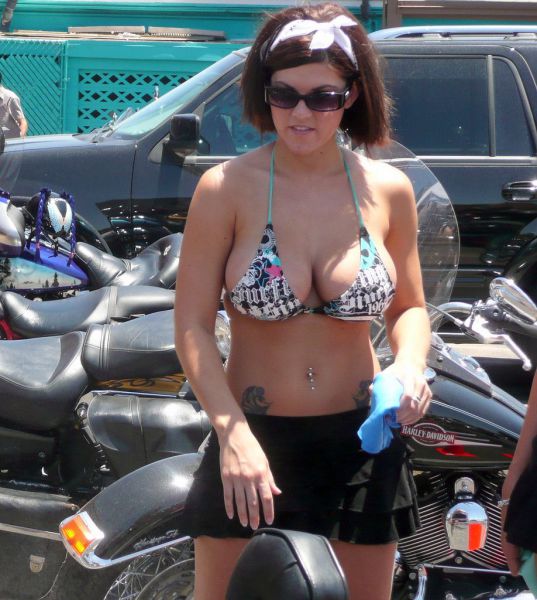 We Love a Good Boob Pic