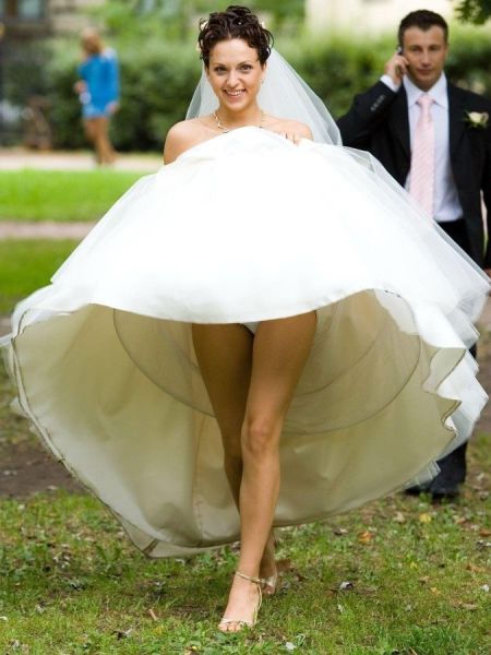 Ridiculous and Funny Wedding Photos