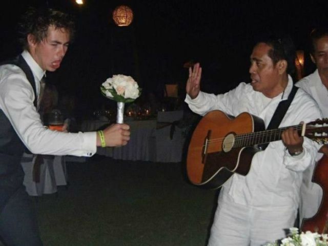 Ridiculous and Funny Wedding Photos