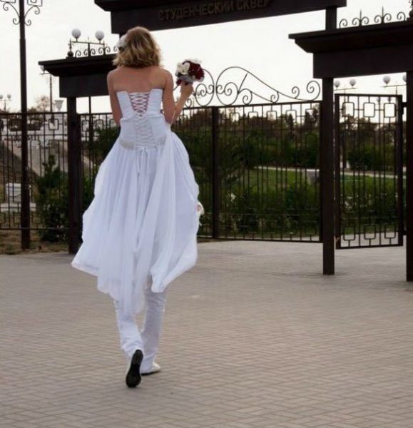Ridiculous and Funny Wedding Photos