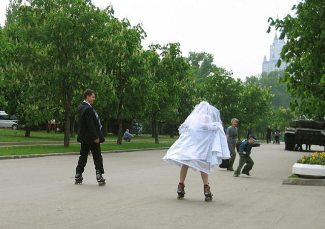 Ridiculous and Funny Wedding Photos