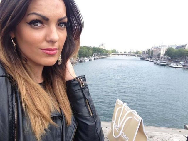 English Graduate Trades in Books for Beauty