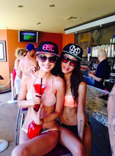 Sweet and Sexy Las Vegas Daisy Carnival Girls