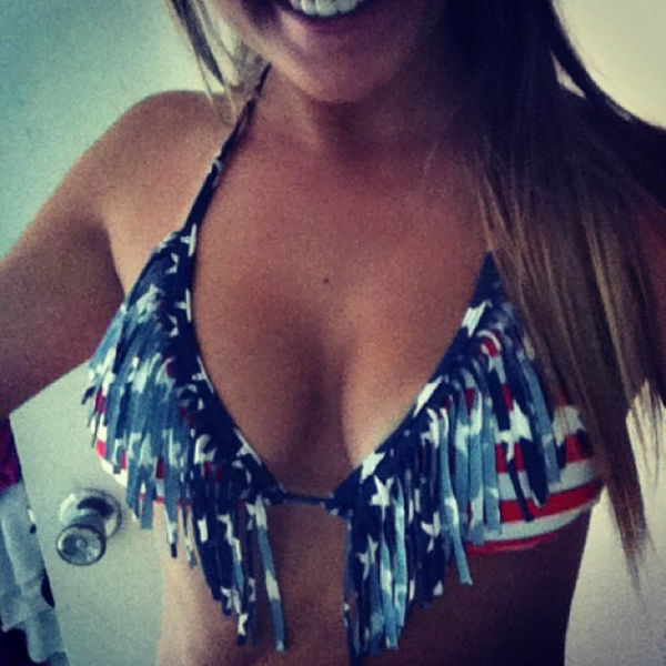 USA Ladies Show Their Patriotism Through Their Boobs