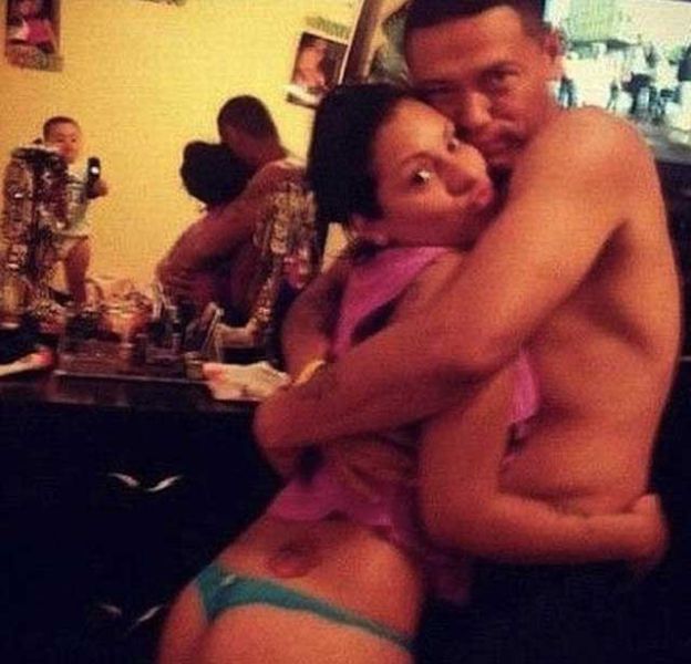 Trying to Be Sexy in a Photo Doesn’t Always Work!