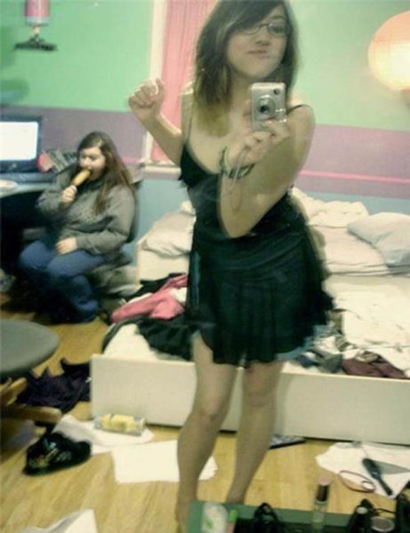 Trying to Be Sexy in a Photo Doesn’t Always Work!