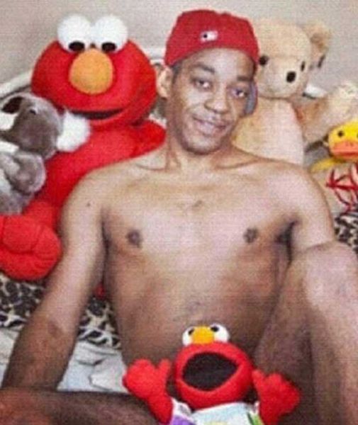 Trying to Be Sexy in a Photo Doesn’t Always Work!