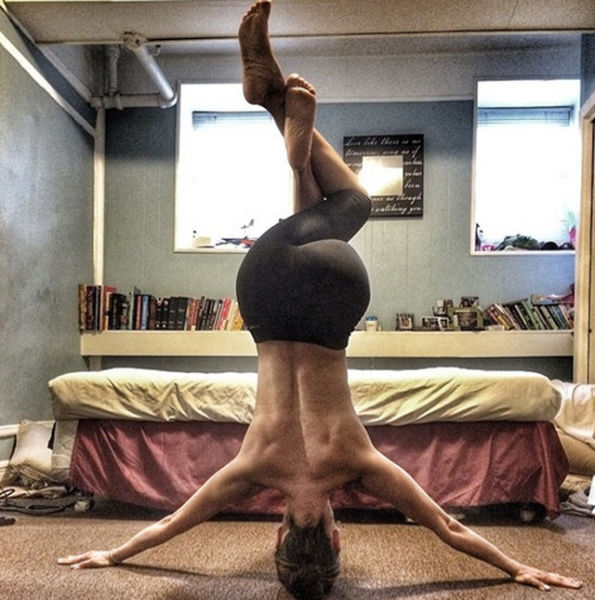 Travel Photos Are Reinvented with the New Topless Twist