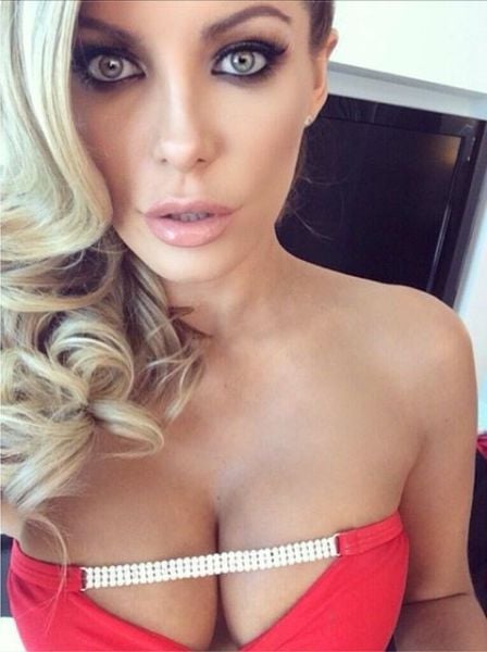 Boobs to Make the Men Drool